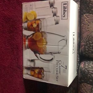 Libbey 7 Classic pitcher set!